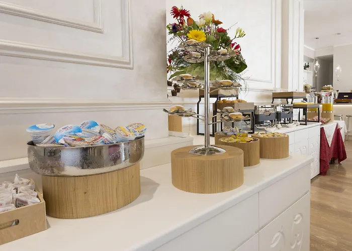 Amsterdam & Otel Rimini