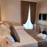 Amsterdam & Hotel 4*