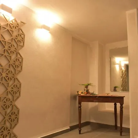 מלון Amsterdam & 4*