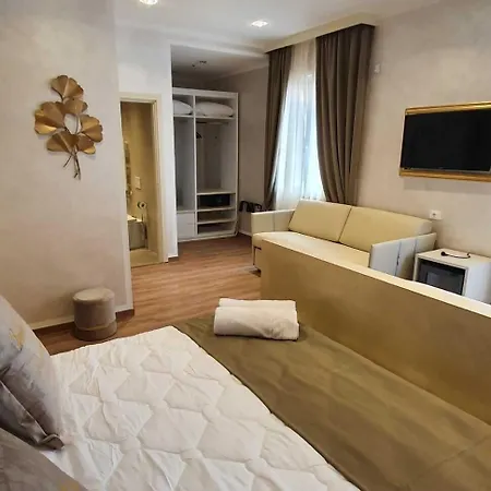 Amsterdam & 4*