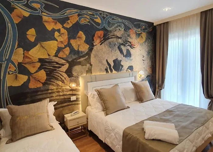 Amsterdam & 4*
