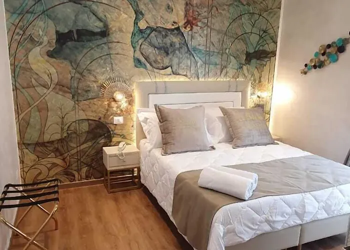 Amsterdam & 4*