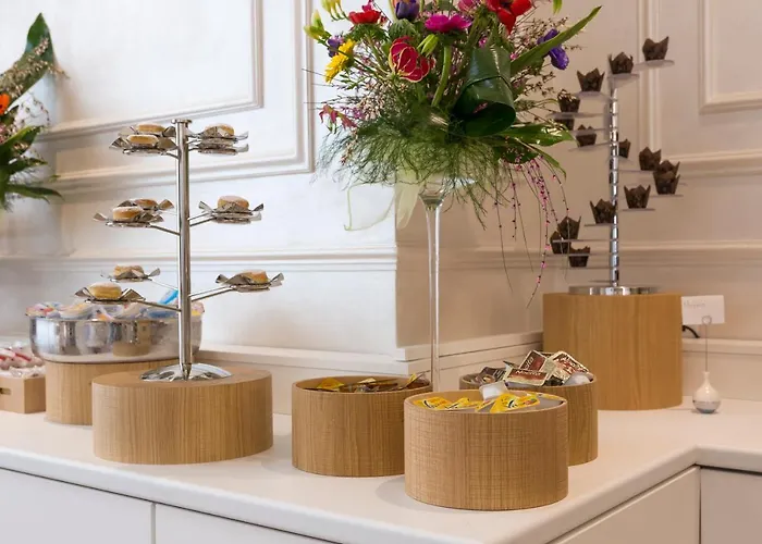 Amsterdam & 4* リミニ